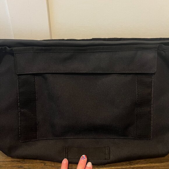 Timbuk2 Medium Extra Credit Medium Messenger Bag - Bell's Brewery Logo - Picture 6 of 8